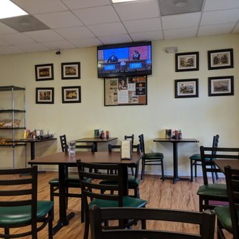 Aim Thai Restaurant - Dining area - Thai Near Me - Houston, Texas