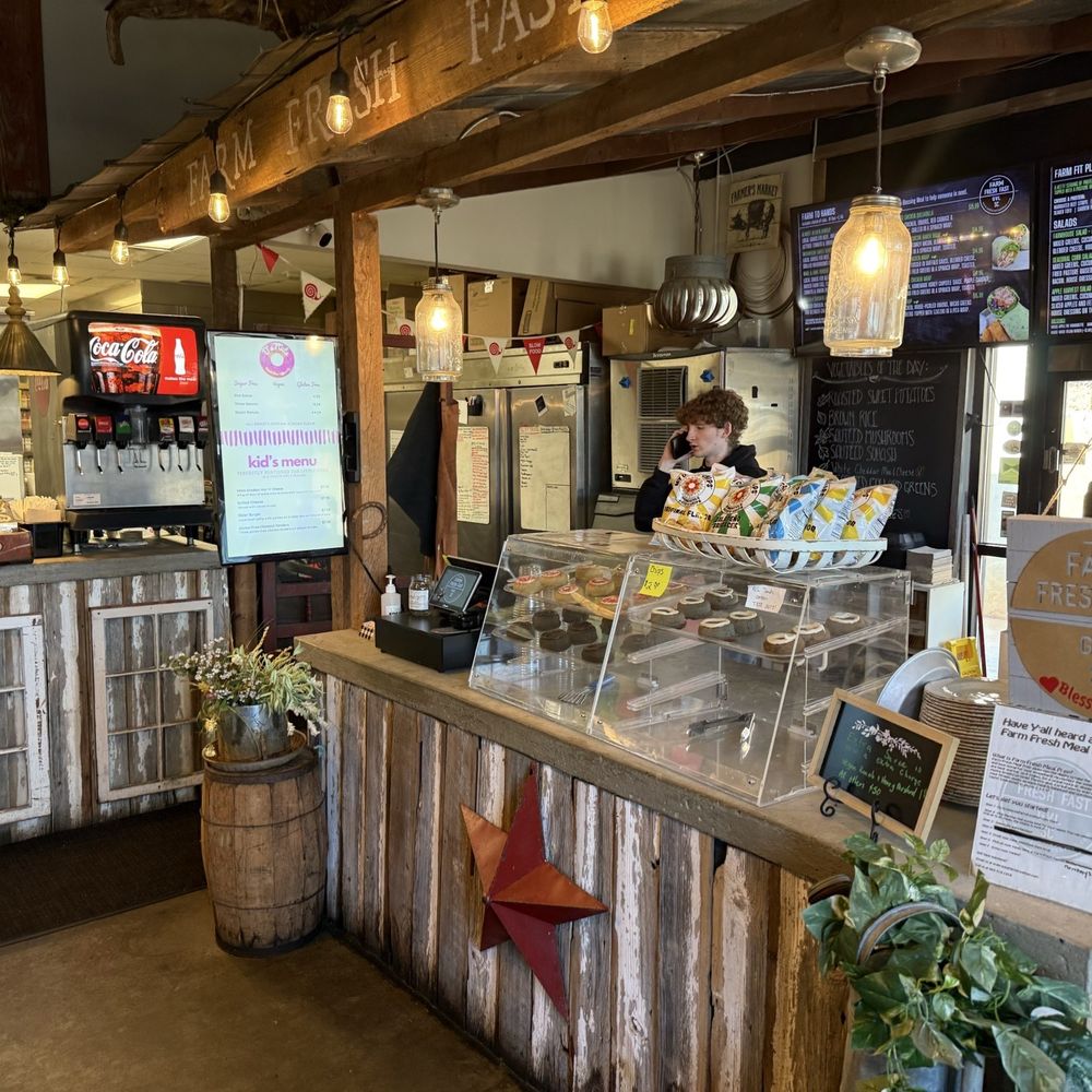 Farm Fresh Fast - Inside - Fast Food Near Me - Greenville, South Carolina Farm Fresh Fast - Inside - Fast Food Near Me - Greenville, South Carolina