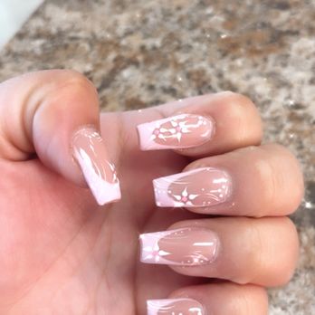 Decor Nails & Lashes - Instagram -@nailsbymia0812 - Nail Salons Near Me - El Cajon, California