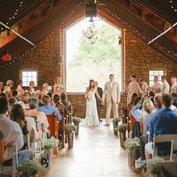 Mayowood Stone Barn - This is such a gorgeous setting