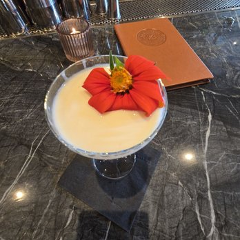 Knowledge Bar & Social Room - Beautiful cocktails - Cocktail Bars Near Me - Covington, Kentucky