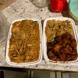 Chicken Lo Mein