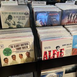 Frenchtown Records - Vinyl, vinyl, and more vinyl.