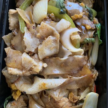 Thai Thai - Drunken noodles with beef - Thai Near Me - Santee, California Thai Thai - Drunken noodles with beef - Thai Near Me - Santee, California