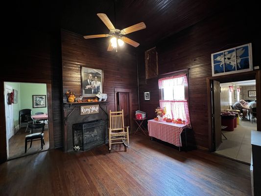 Sweatman's Barbeque by null