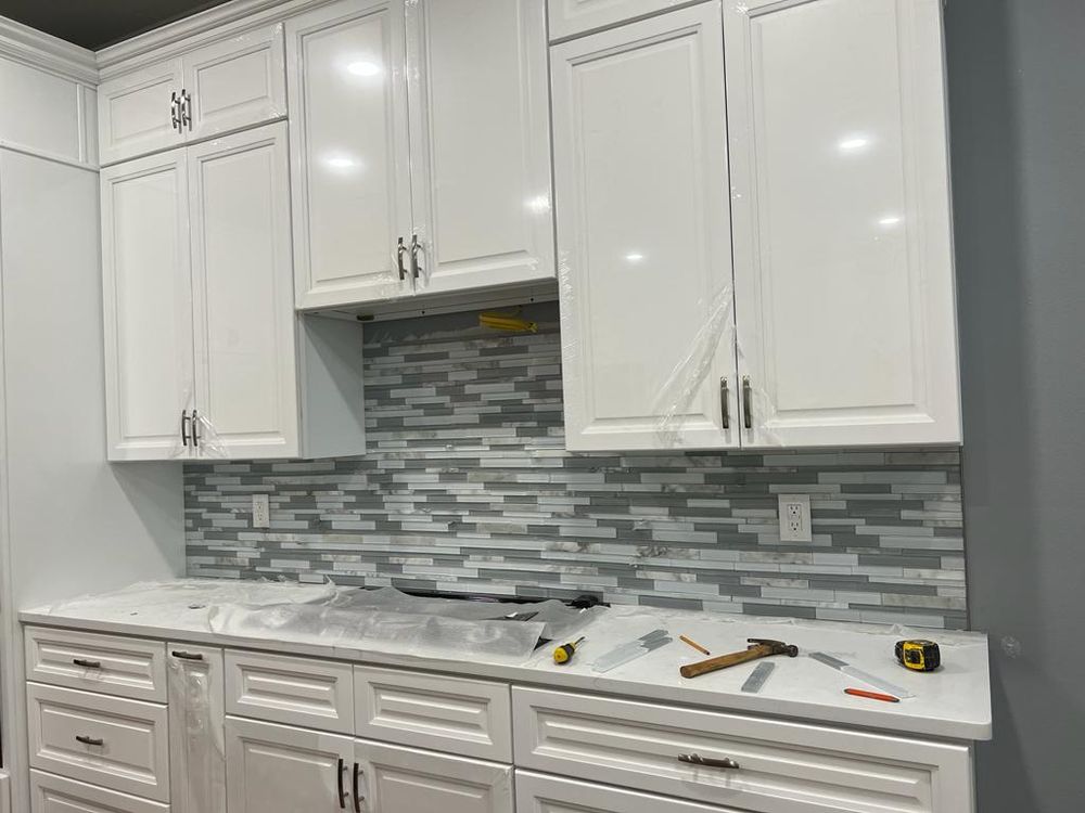 Slide of Ginez Construction