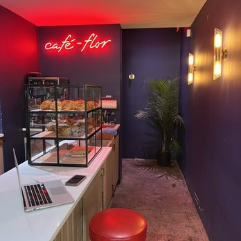 Cafe-Flor - Inside (bar seating) - Coffee & Tea Near Me - New York, New York