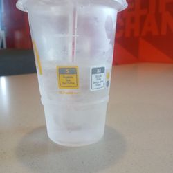 McDonald's - Cup of water with reciclaje specifications, great.