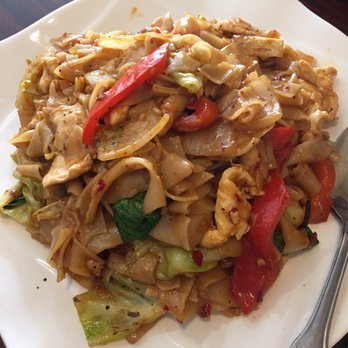 Sue's Kitchen - Pad Kee Mao - Drunken noodles with chicken. Their version starts out sweet but has a nice spicy aftertaste. (4 stars) - Thai Near Me - El Sobrante, California Sue's Kitchen - Pad Kee Mao - Drunken noodles with chicken. Their version starts out sweet but has a nice spicy aftertaste. (4 stars) - Thai Near Me - El Sobrante, California