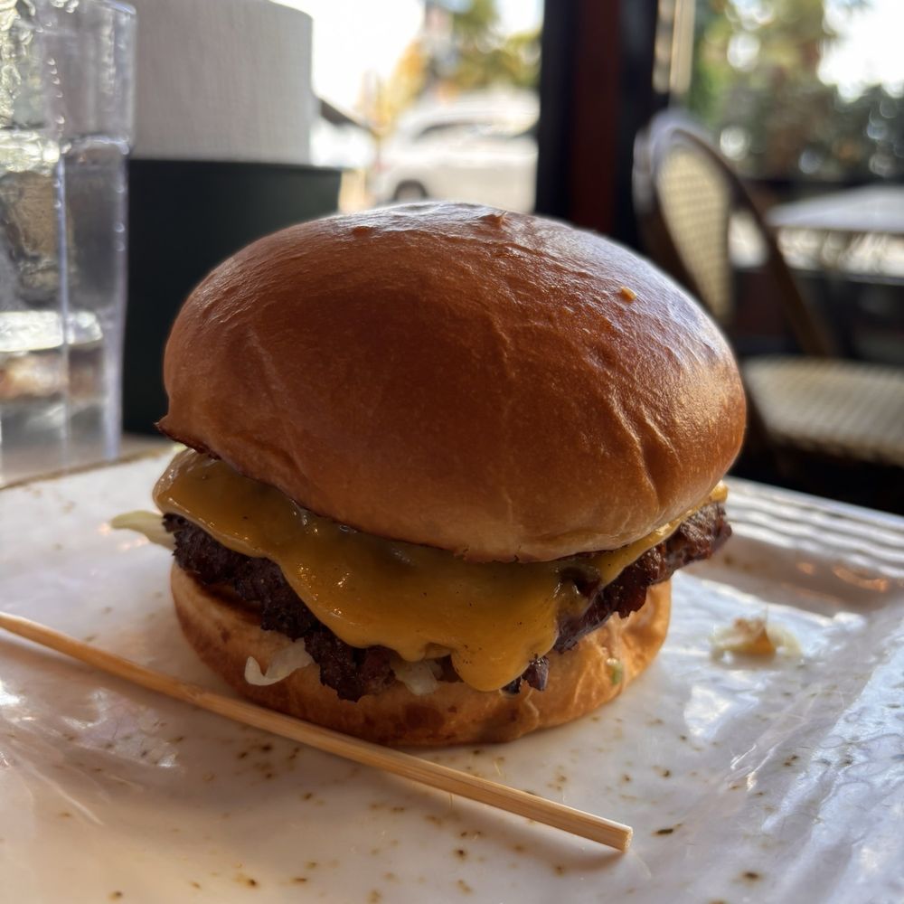 Vonns - Smashburger - Burgers Near Me - Vancouver, British Columbia Vonns - Smashburger - Burgers Near Me - Vancouver, British Columbia