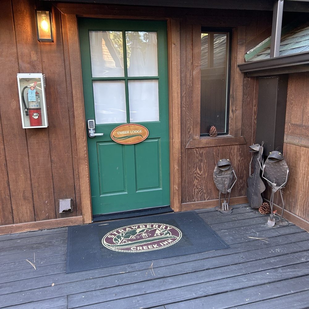 Strawberry Creek Inn - Hotels Near Me - Idyllwild, California