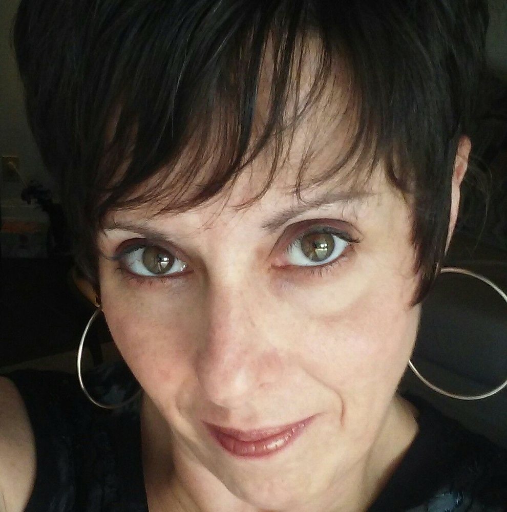Social spots from Readings By Cindy