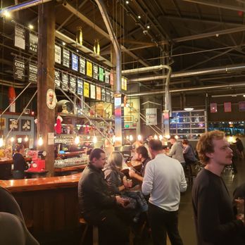 7 Seas Brewing - A busy night at 7 Seas - Breweries Near Me - Tacoma, Washington