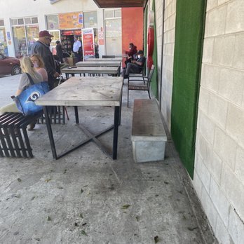 Dental Alvarez - A bench next to Pharmacia Roma. - General Dentistry Near Me - Tijuana, BCN