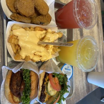 SHAKE SHACK HENDERSON - Updated March 2026 - 774 Photos & 469 Reviews ...