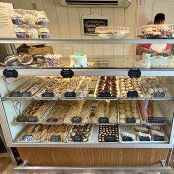 Honey Bee Bakery - Cookies, cakes, cupcakes, etcetera - Bakeries Near Me - Monongahela, Pennsylvania Honey Bee Bakery - Cookies, cakes, cupcakes, etcetera - Bakeries Near Me - Monongahela, Pennsylvania