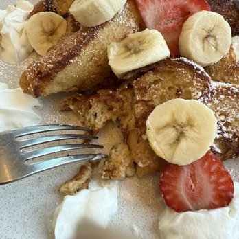 Topside by NDMK - French toast, supposedly - Cocktail Bars Near Me - Avalon, California