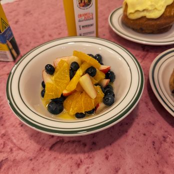 Lutra Cafe & Bakery - fruit bowl - Bakeries Near Me - Durham, North Carolina