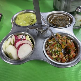 Taqueria Playa Sur - The guacamole was a huge hit with the family - Tacos Near Me - Mazatlán, SIN Taqueria Playa Sur - The guacamole was a huge hit with the family - Tacos Near Me - Mazatlán, SIN