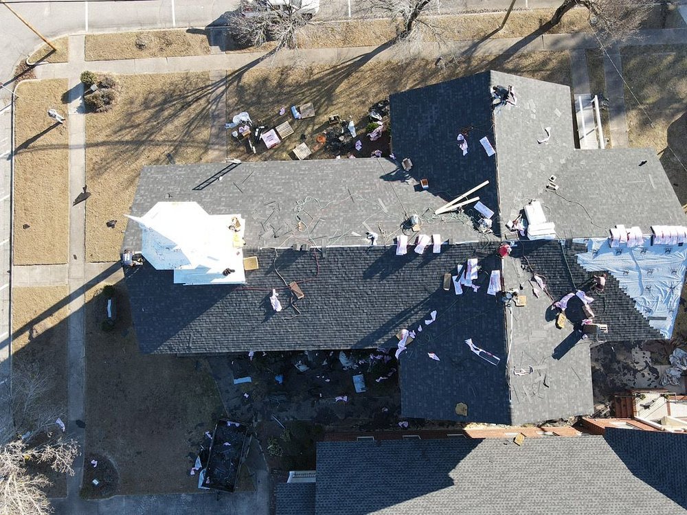 Slide of Roof and Restoration Experts