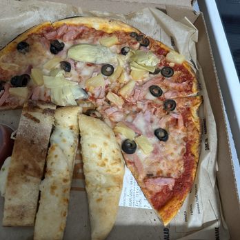 Blaze Pizza - Classic tomato sauce, shredded mozzarella cheese, Ham, pineapple, black olives, artichoke hearts Cheesy bread sticks - Salad Near Me - Palm Desert, California Blaze Pizza - Classic tomato sauce, shredded mozzarella cheese, Ham, pineapple, black olives, artichoke hearts Cheesy bread sticks - Salad Near Me - Palm Desert, California