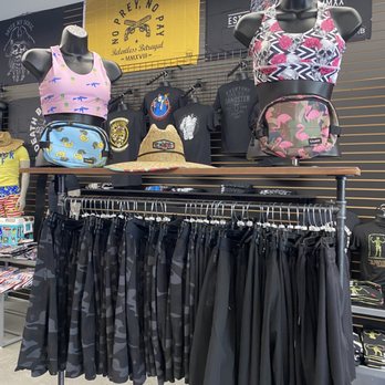 Born United - Women's Clothing Near Me - Norfolk, Virginia Born United - Women's Clothing Near Me - Norfolk, Virginia