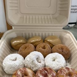 Sample of their flavors they have - maple, cinnamon sugar, powdered sugar, and lemon berry