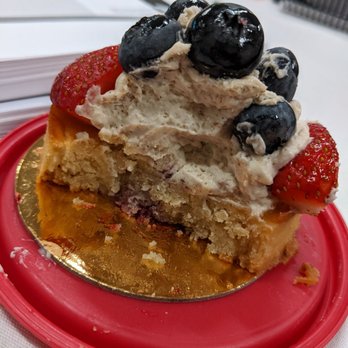 Eleanor & Laurent - Tart aux fruits inside - Coffee & Tea Near Me - Edmonton, Alberta