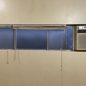 Smart Window Company - Before - old window in bedroom - Windows Installation Near Me - Carson, California Smart Window Company - Before - old window in bedroom - Windows Installation Near Me - Carson, California