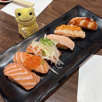 Waka Sakura - salmon party - Conveyor Belt Sushi Near Me - Irvine, California Waka Sakura - salmon party - Conveyor Belt Sushi Near Me - Irvine, California