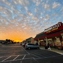 Grocery Outlet