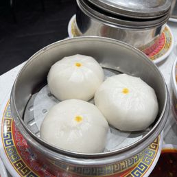Custard bun Custard bun