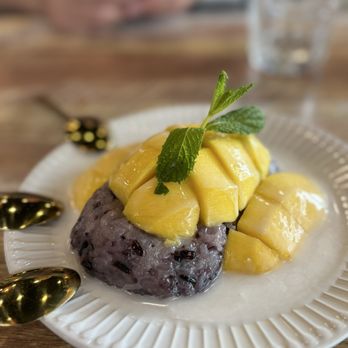 Kin Phed - Mango sticky rice - Thai Near Me - Livermore, California Kin Phed - Mango sticky rice - Thai Near Me - Livermore, California