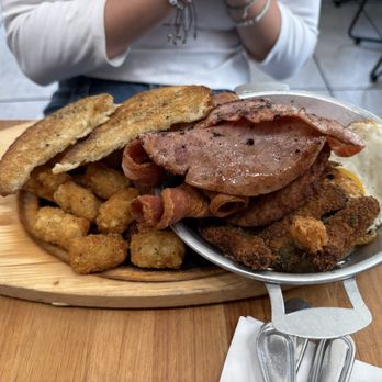 HASS Kitchen - New American Near Me - Gainesville, Florida