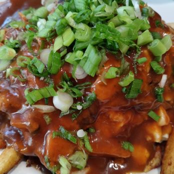 Restaurant Poutineville Saint-Roch - India poutine - Burgers Near Me - Quebec City, Quebec Restaurant Poutineville Saint-Roch - India poutine - Burgers Near Me - Quebec City, Quebec