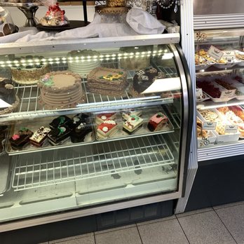 Aversa's Italian Bakery - baked goods - Bakeries Near Me - Margate, New Jersey