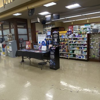 Safeway - Pharmacy is near and allows for more privacy than either the soopers or walgreens - Grocery Near Me - Loveland, Colorado