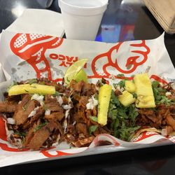 Holy Taco - Pork tacos with pineapple added