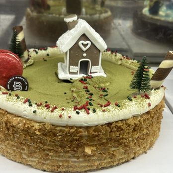 Paris Baguette - Xmas cake - Bakeries Near Me - Philadelphia, Pennsylvania Paris Baguette - Xmas cake - Bakeries Near Me - Philadelphia, Pennsylvania