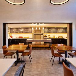 Hampton Inn & Suites Spartanburg-I-26-Westgate Mall - Breakfast Area
