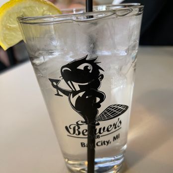 Beavers Pub - My glass of water - Pubs Near Me - Bay City, Michigan