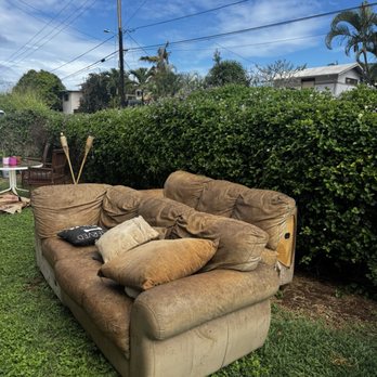 1-800-Got-Junk - Couch - Junk Removal & Hauling Near Me - Honolulu, Hawaii 1-800-Got-Junk - Couch - Junk Removal & Hauling Near Me - Honolulu, Hawaii