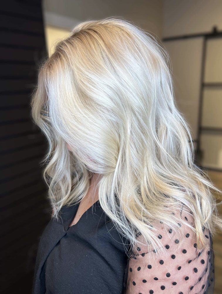 Cedar House Spa Santee Logo