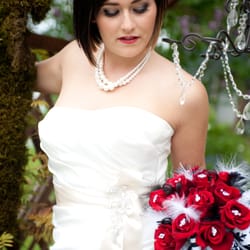 Beauteous The Experience Salon & Dayspa - Hair Design: Mari Mabin Beardsley