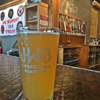 Lincoln's Beard Brewing - Miami Weiss Hefeweizen - MIA Brewery - Breweries Near Me - Miami, Florida Lincoln's Beard Brewing - Miami Weiss Hefeweizen - MIA Brewery - Breweries Near Me - Miami, Florida