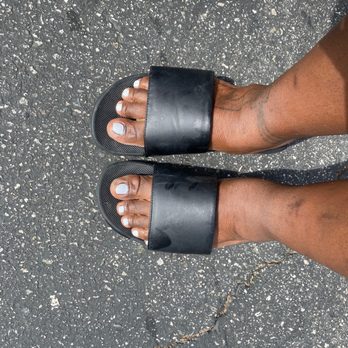 Gummme Nails & Spa - Deluxe pedicure After 4 Years of no salons - Nail Salons Near Me - Bellflower, California