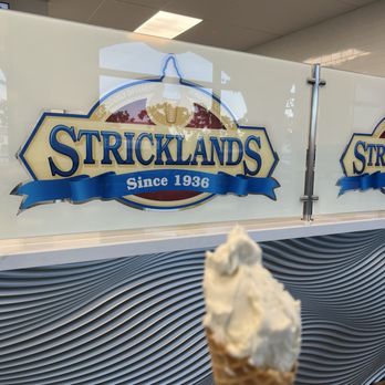 Elite Experience: Strickland's Ice Cream - Banana ice cream on waffle cone - Yelp Events Near Me - Costa Mesa, California