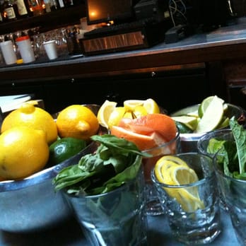 Room 389 - Fresh ingredients for your drinks. - Bars Near Me - Oakland, California