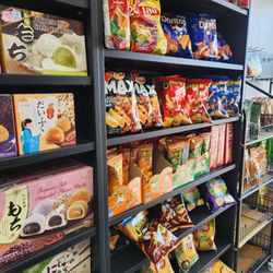 Exotic Snacks Indy - Chips and cookies