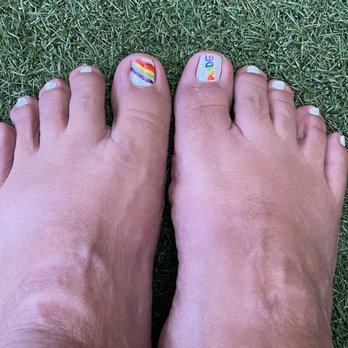 Creative Nails - Deluxe pedi with custom painted toes - Nail Salons Near Me - Honolulu, Hawaii Creative Nails - Deluxe pedi with custom painted toes - Nail Salons Near Me - Honolulu, Hawaii